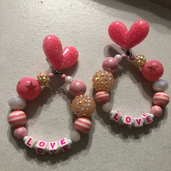 Confetti LOVE letters pink valentines earring hoop Barbie ken  boyfriend - Picture 5 of 5